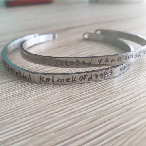 Alternative view of Bracelet with metal message silver