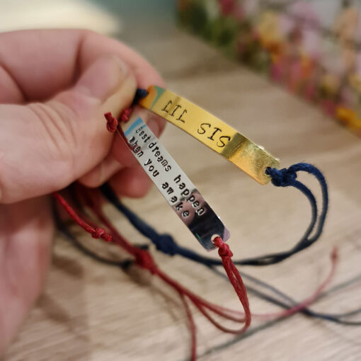 Alternative view of Long bracelet with message gold