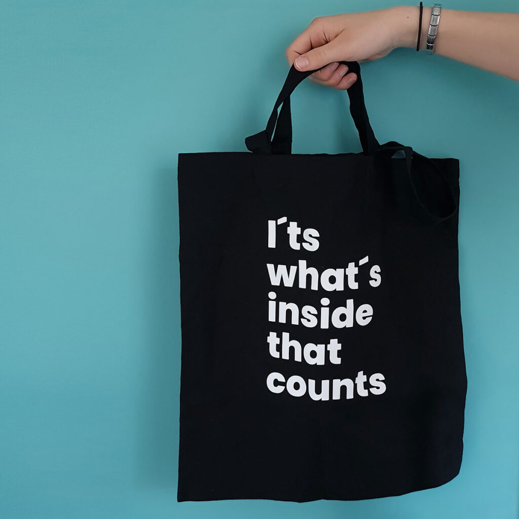 Textile bag with personalized message black | RAdezain